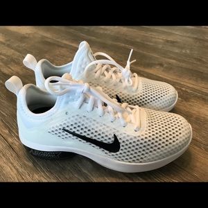 Nike Airmax Athletic Shoe